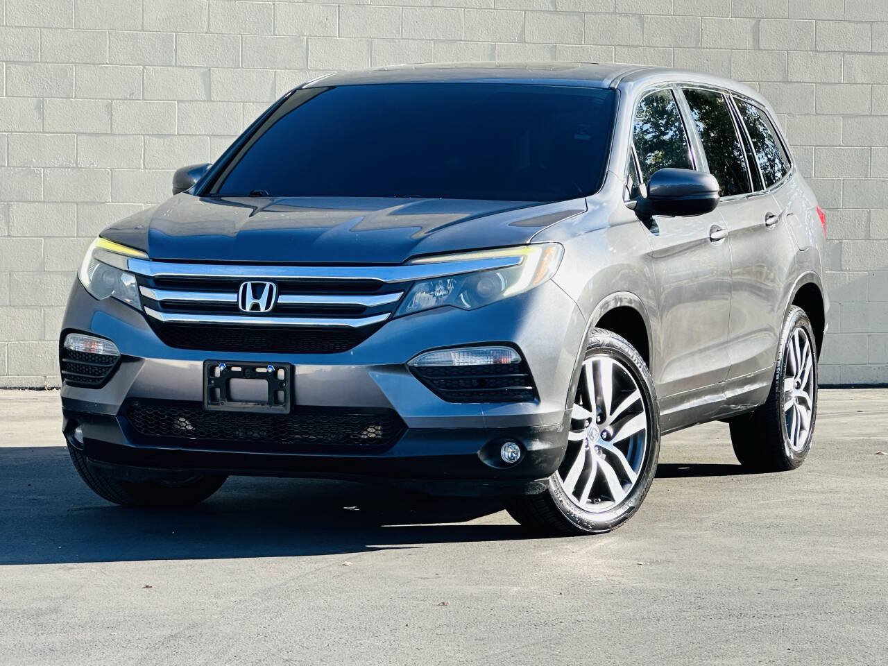 Used 2016 Honda Pilot EX-L image 2