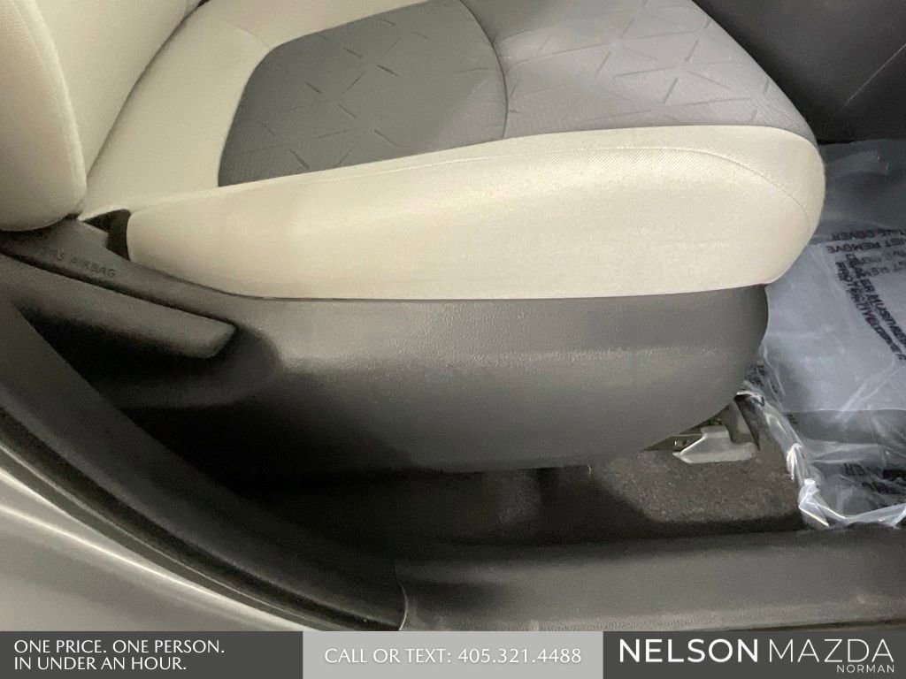 Used 2020 Toyota RAV4 XLE image 28