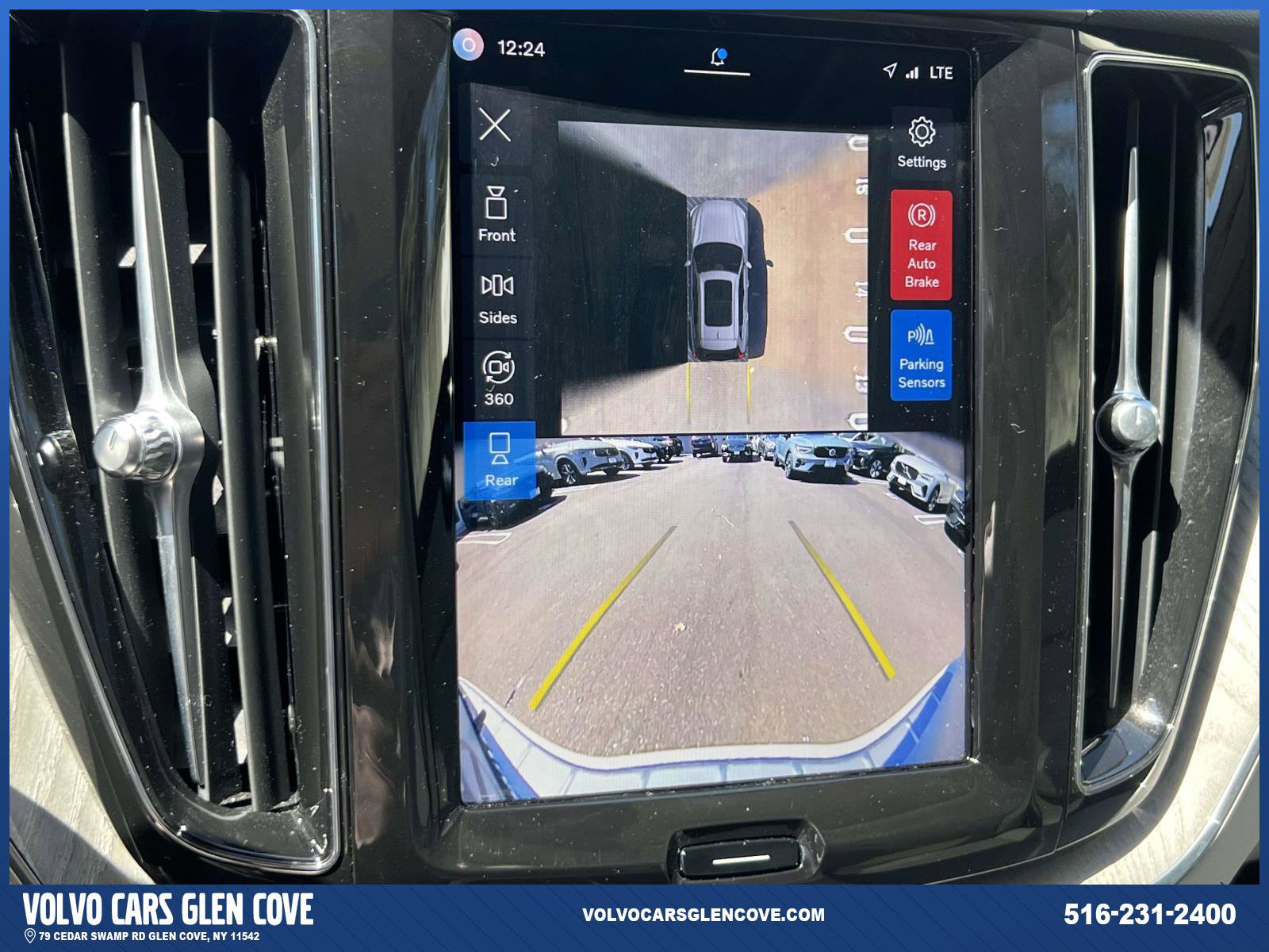 Certified 2024 Volvo XC60 B5 Plus w/ Protection Package Premier image 28