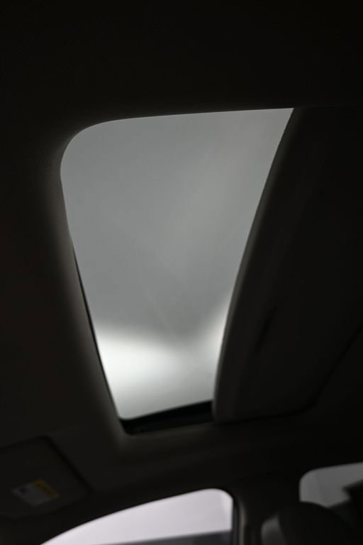 Certified 2024 Honda HR-V EX-L image 18