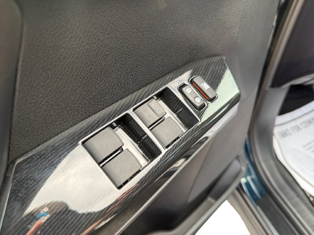 Used 2018 Toyota RAV4 SE w/ Power Extra Value Package AWD/4WD image 25