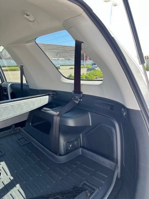 Used 2024 Toyota 4Runner Limited AWD/4WD image 7