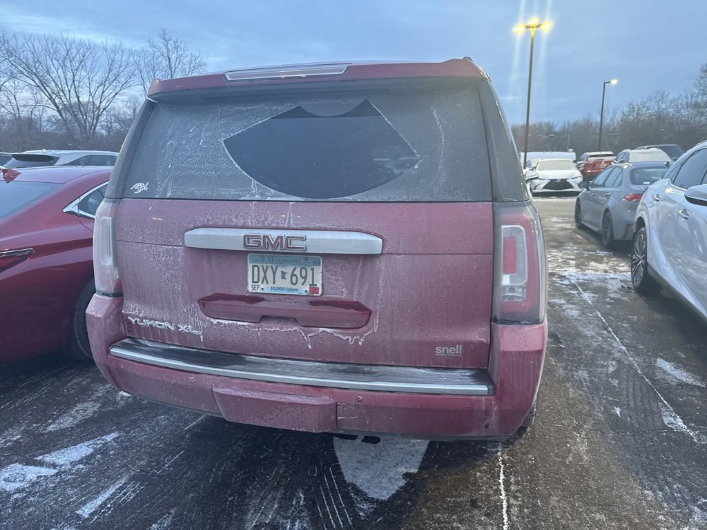 Used 2015 GMC Yukon XL Denali w/ Open Road Package image 9