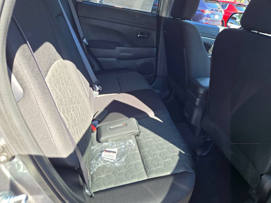 New 2027 Mitsubishi Outlander Sport LE AWD/4WD image 7