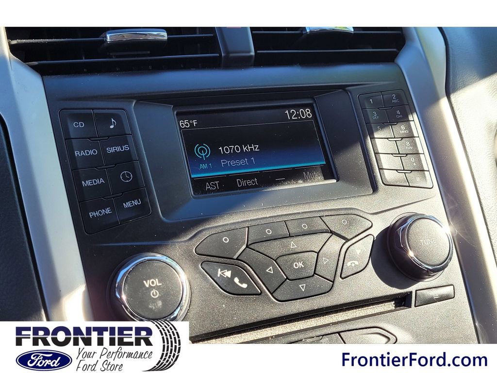 Used 2016 Ford Fusion SE w/ Equipment Group 202A image 22