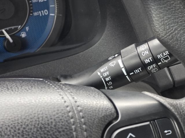 Used 2019 Toyota Sienna LE w/ LE Preferred Package FWD image 15