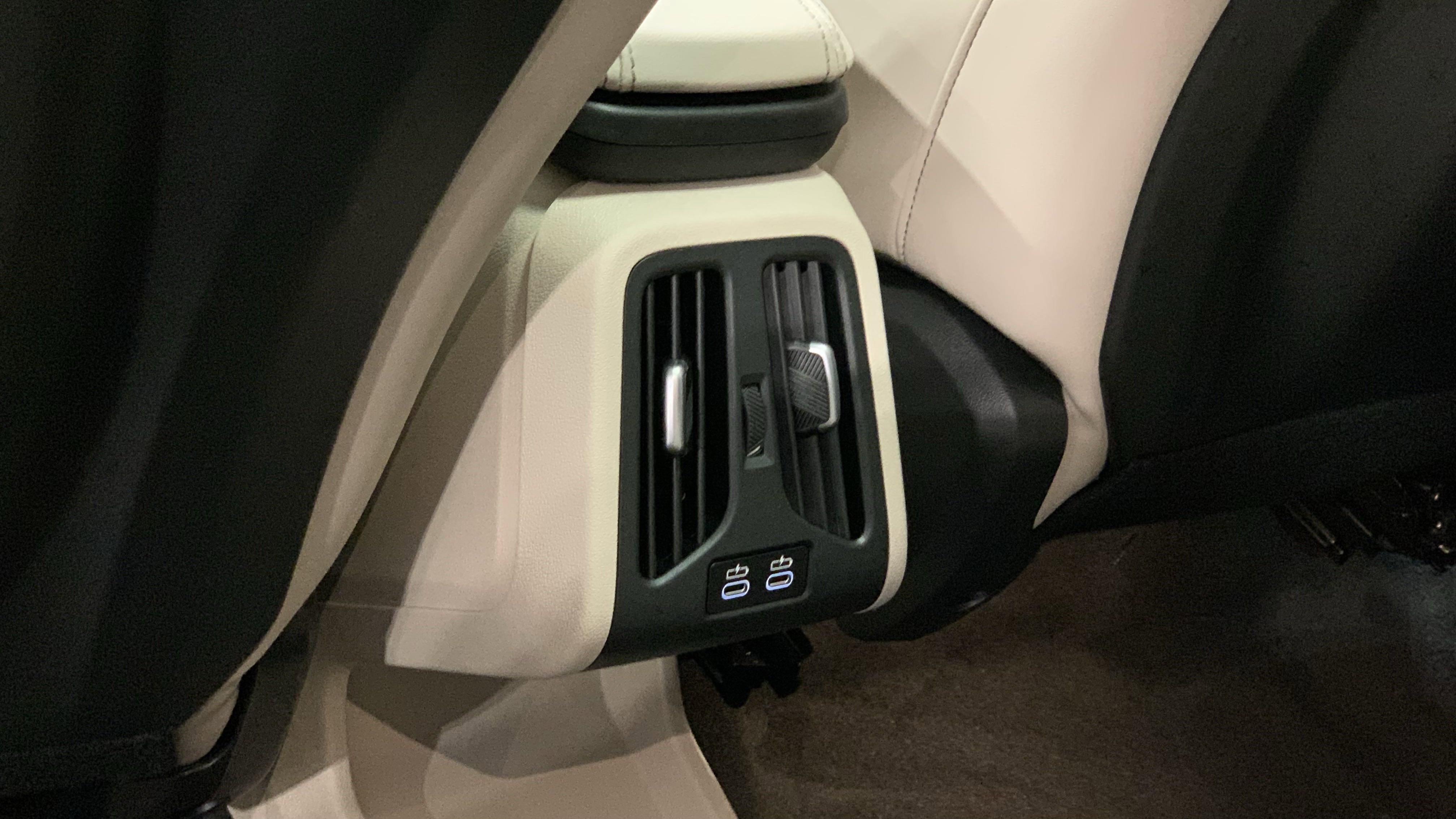 Certified 2025 BMW X1 xDrive28i w/ Convenience Package image 30