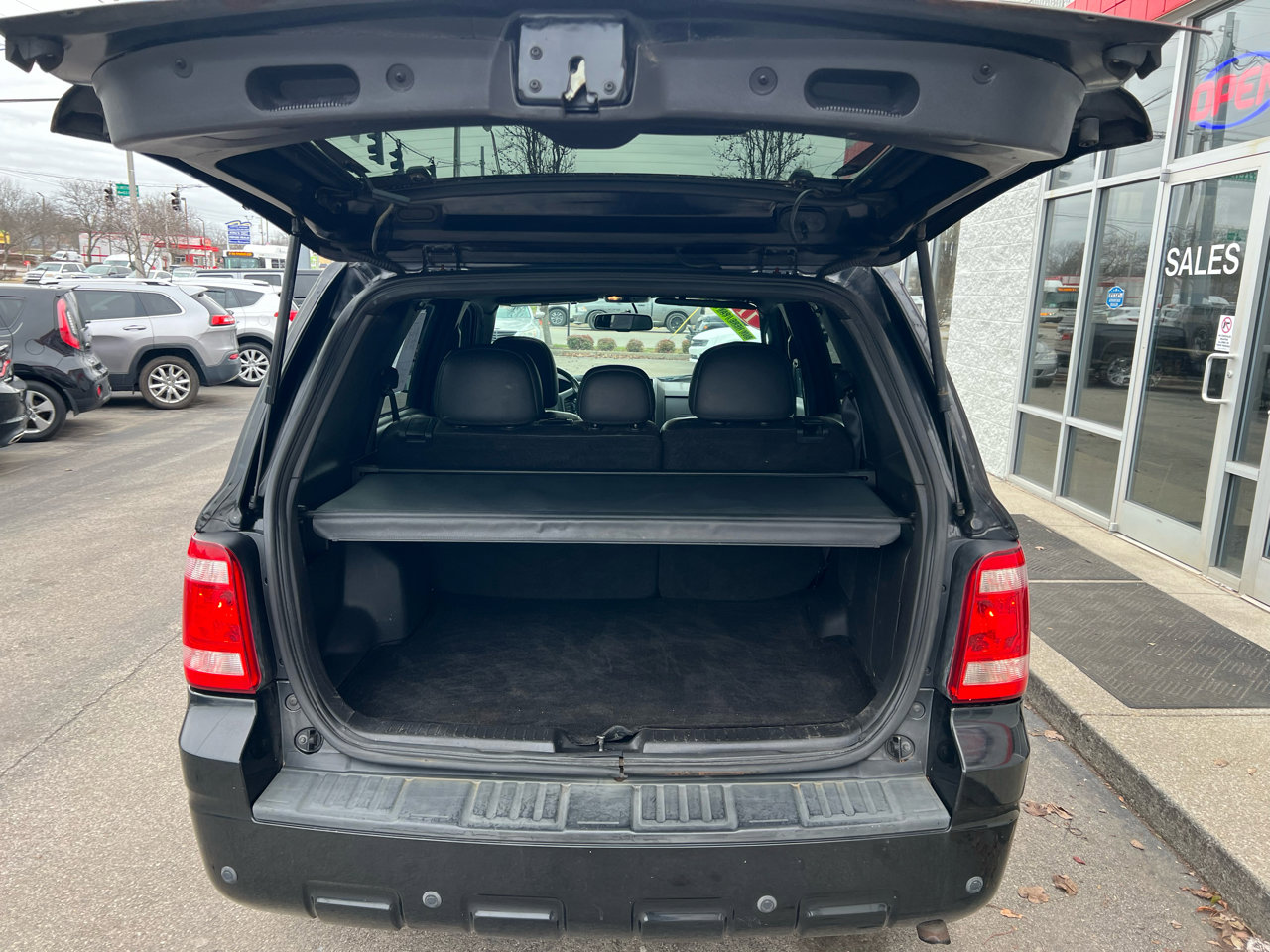 Used 2011 Ford Escape Limited w/ 302A Rapid Spec Order Code image 16