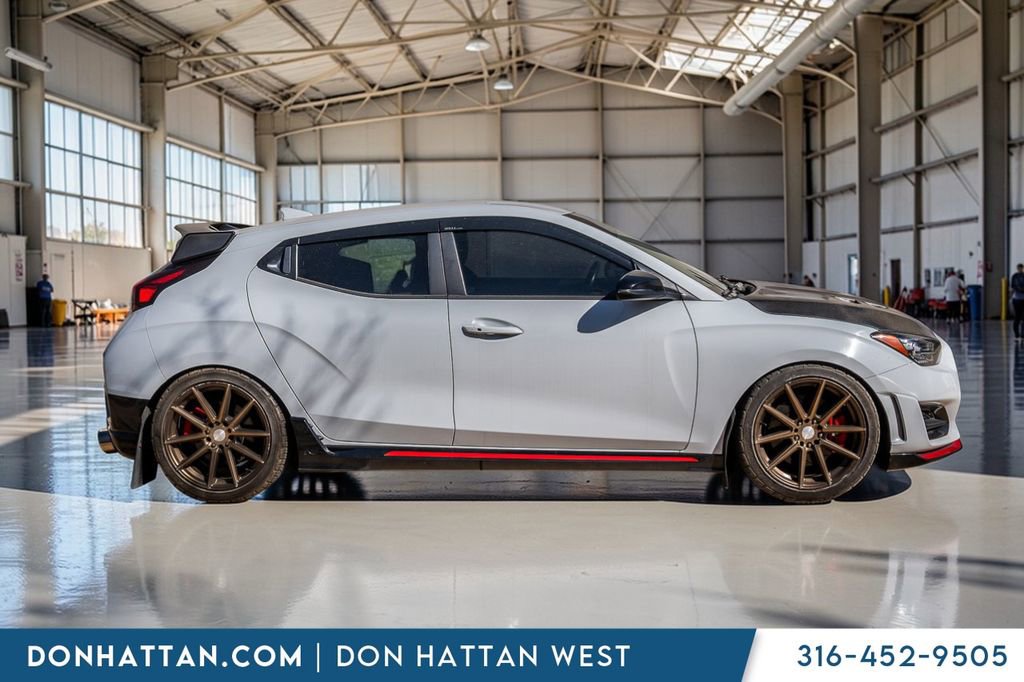 Used 2020 Hyundai Veloster N image 28