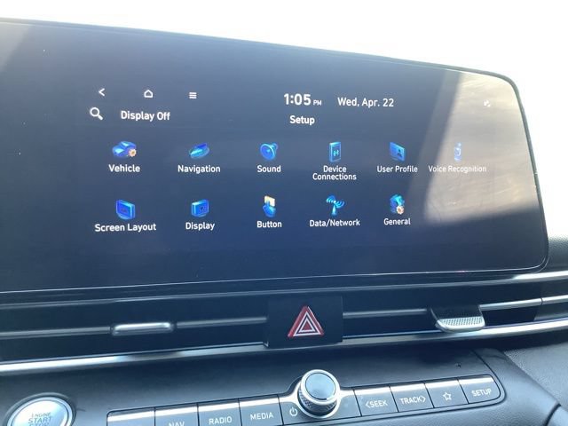 Certified 2024 Hyundai Elantra Blue FWD image 33