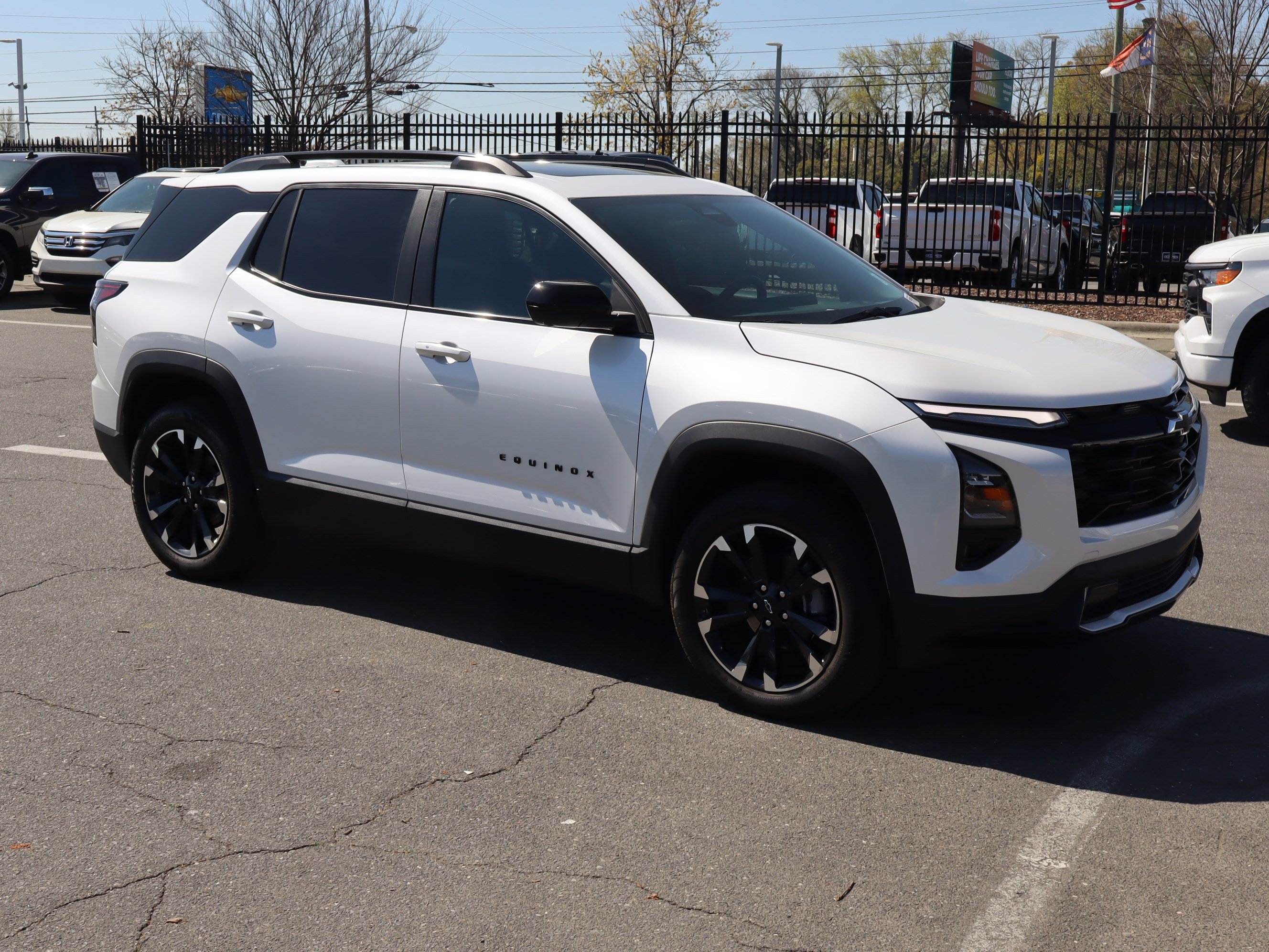 Used 2025 Chevrolet Equinox RS w/ Safety and Technology Package video 2