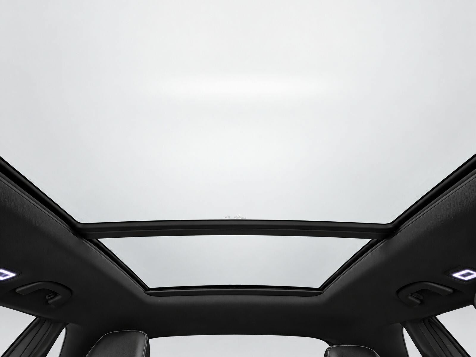 Used 2024 Volkswagen Atlas Cross Sport SE w/ Panoramic Sunroof Package AWD/4WD image 19