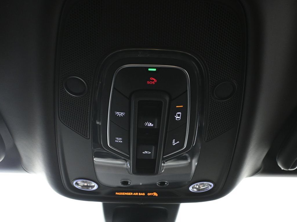 Used 2022 Bentley Bentayga AWD/4WD image 21