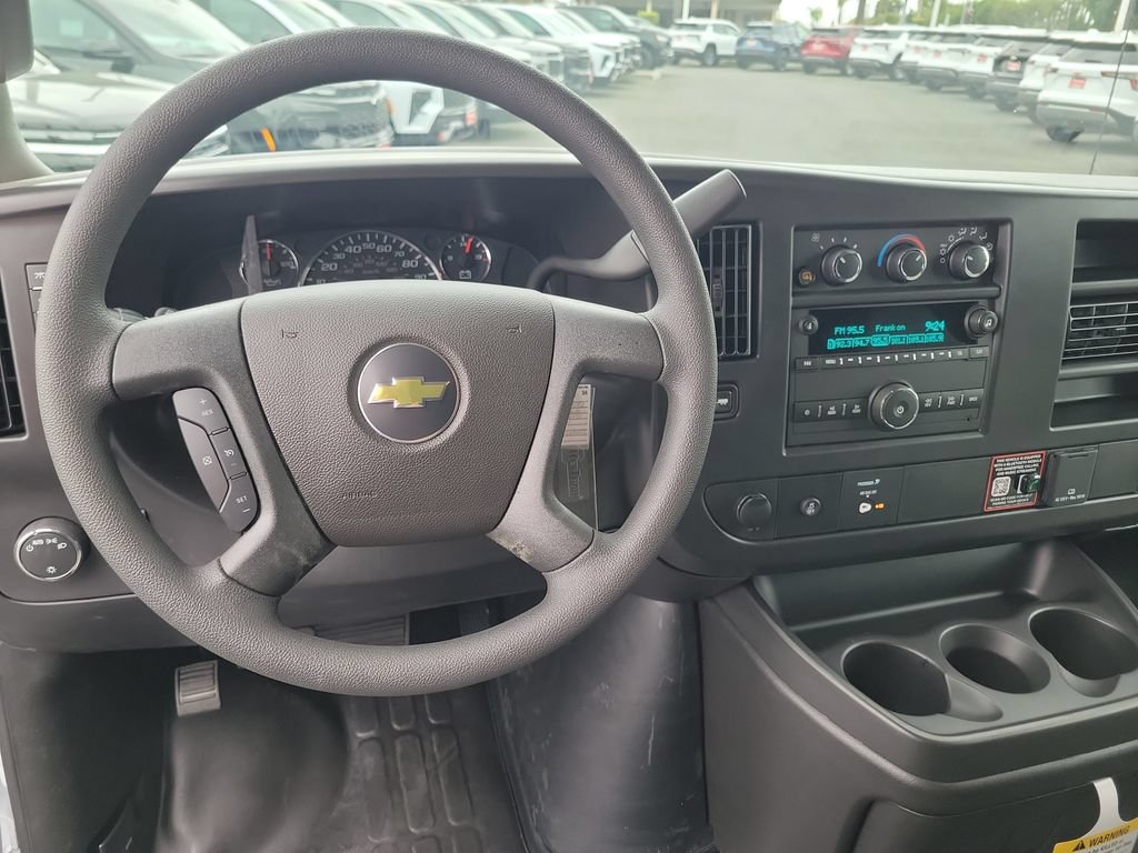 New 2026 Chevrolet Express 2500 w/ Driver Convenience Package RWD image 4