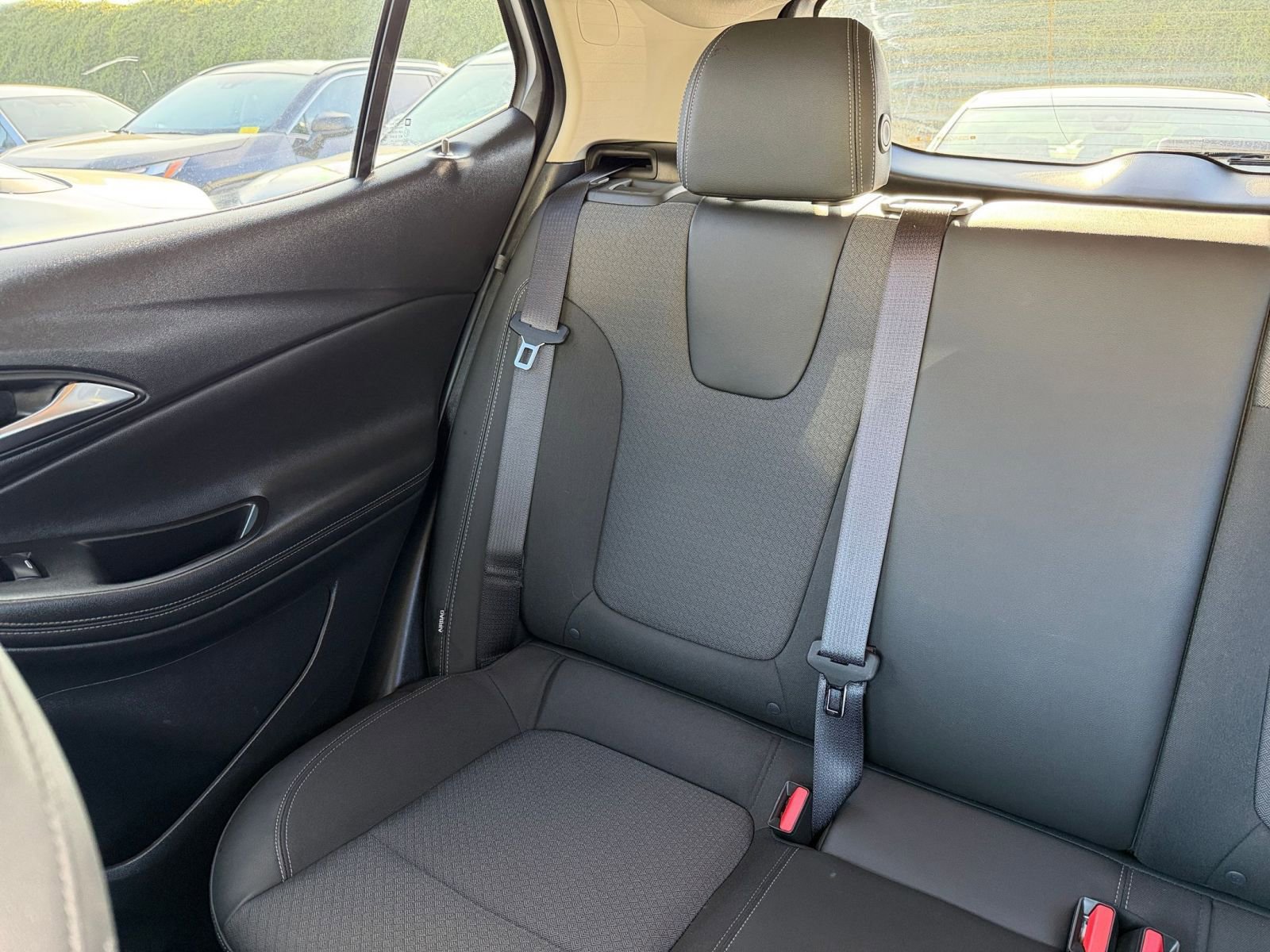 Used 2025 Buick Encore GX Preferred image 37