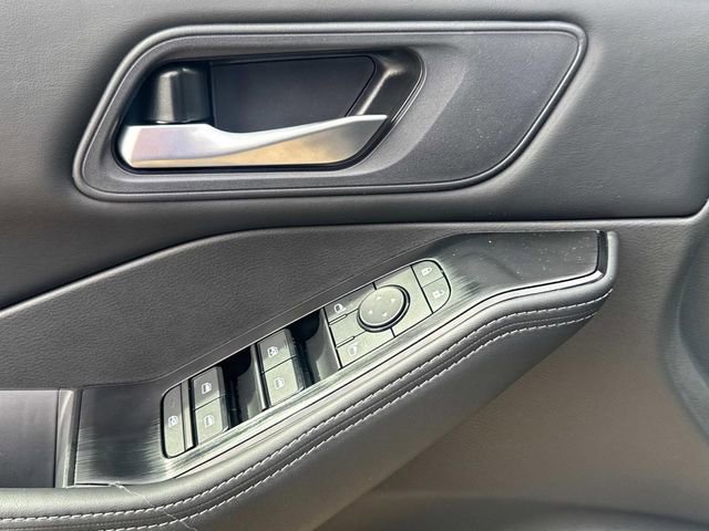 New 2026 Nissan Rogue SV FWD image 21