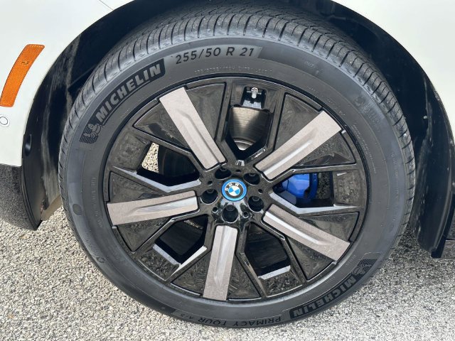 Certified 2024 BMW iX xDrive50 w/ Sport Package AWD/4WD image 14