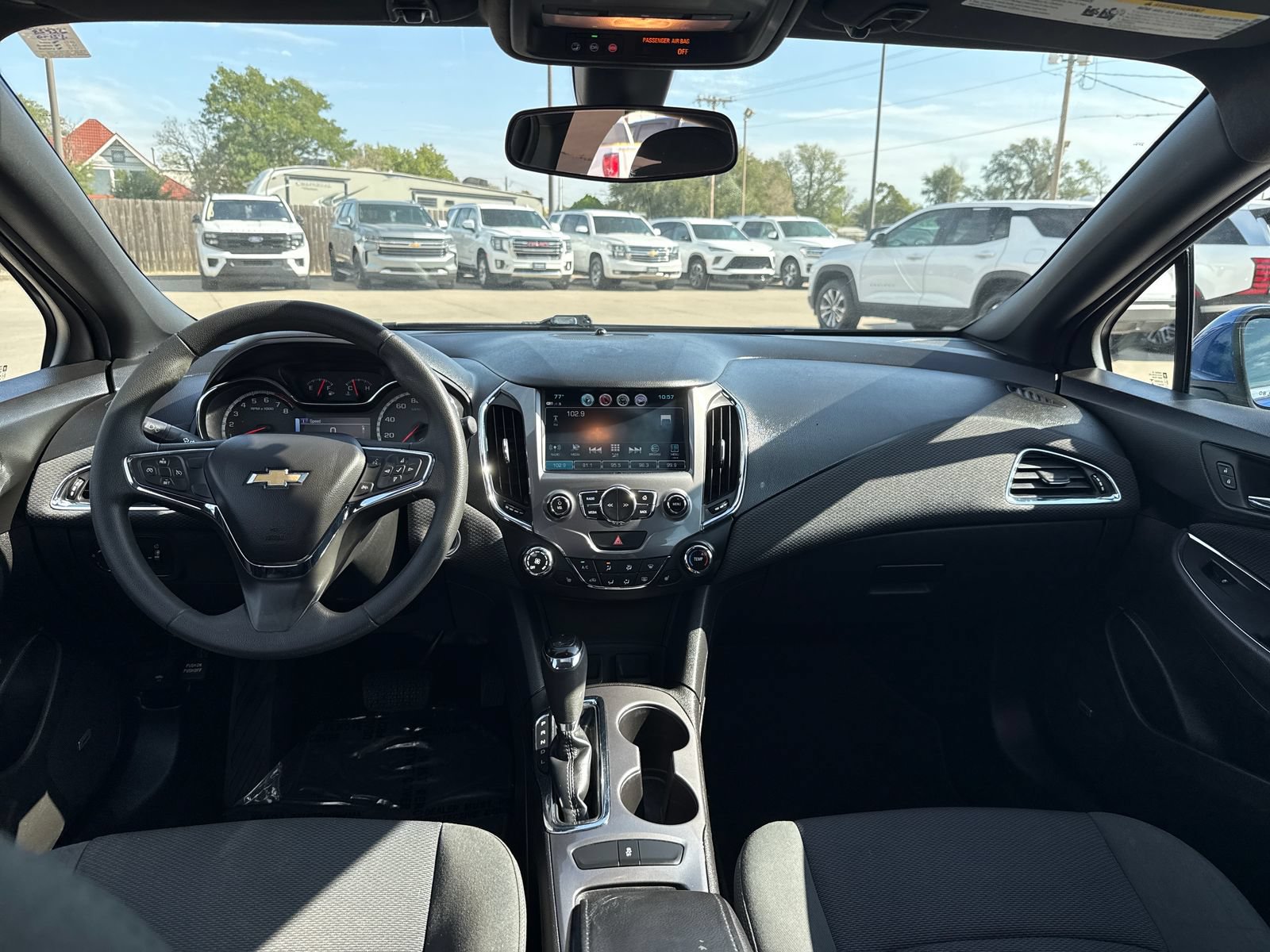 Used 2017 Chevrolet Cruze LT w/ Sun And Sound Package FWD image 18