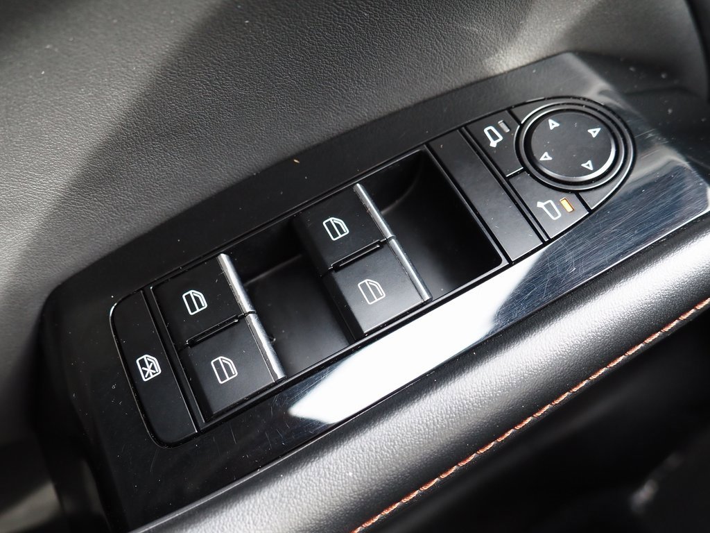 Used 2024 MAZDA MAZDA3 s image 25