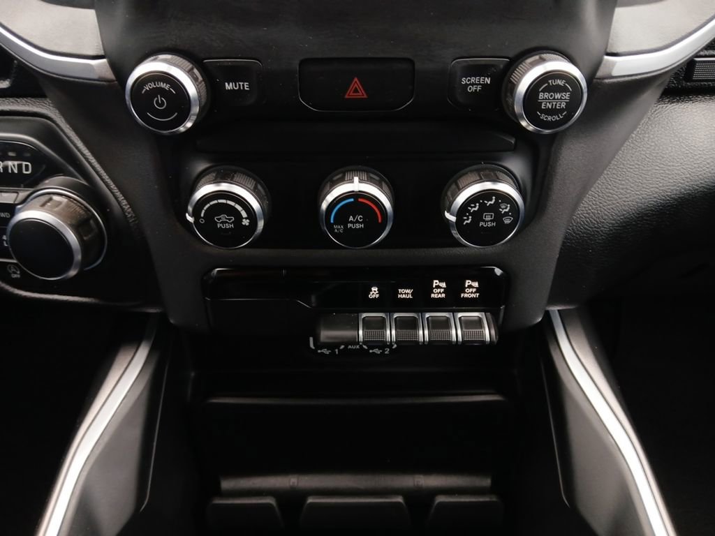 Used 2021 RAM 1500 Lone Star image 4