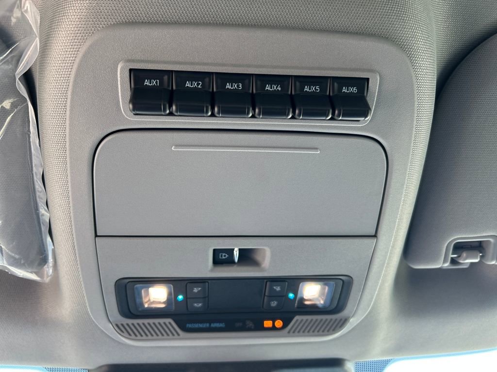 New 2026 Ford F350 XLT w/ XLT Premium Package image 25