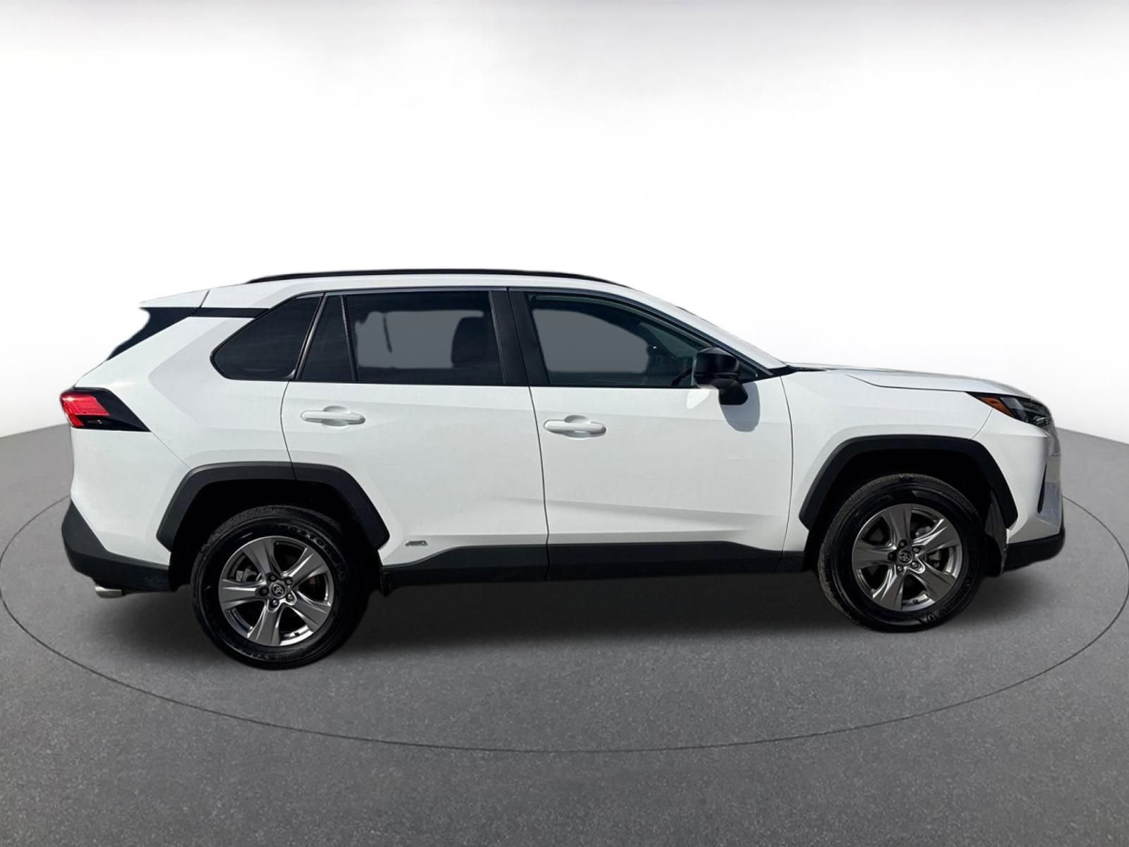 Used 2025 Toyota RAV4 LE image 15