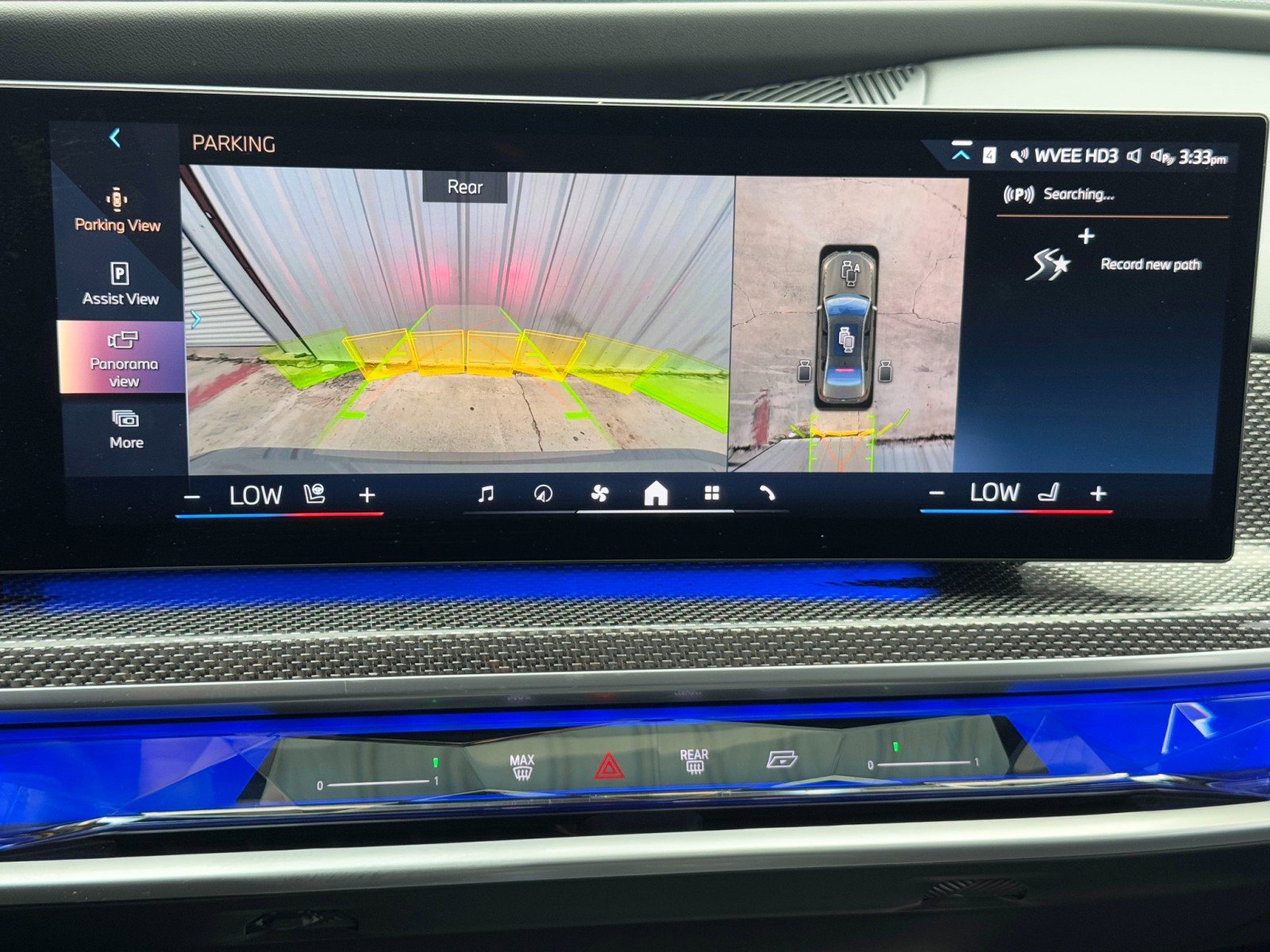 Used 2023 BMW i7 xDrive60 image 33