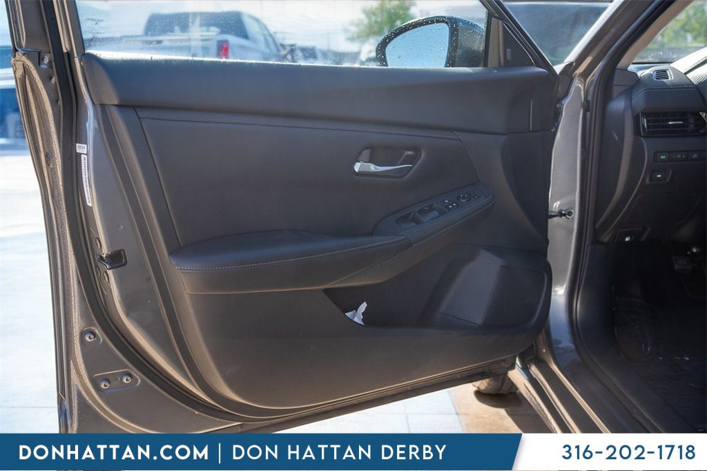 Used 2024 Nissan Sentra SV image 14