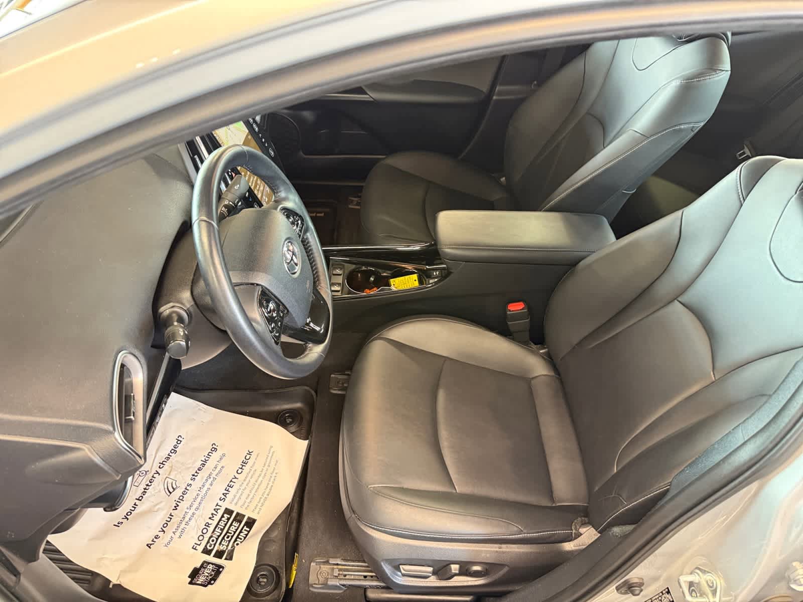 Used 2020 Toyota Prius Prime Limited FWD image 11