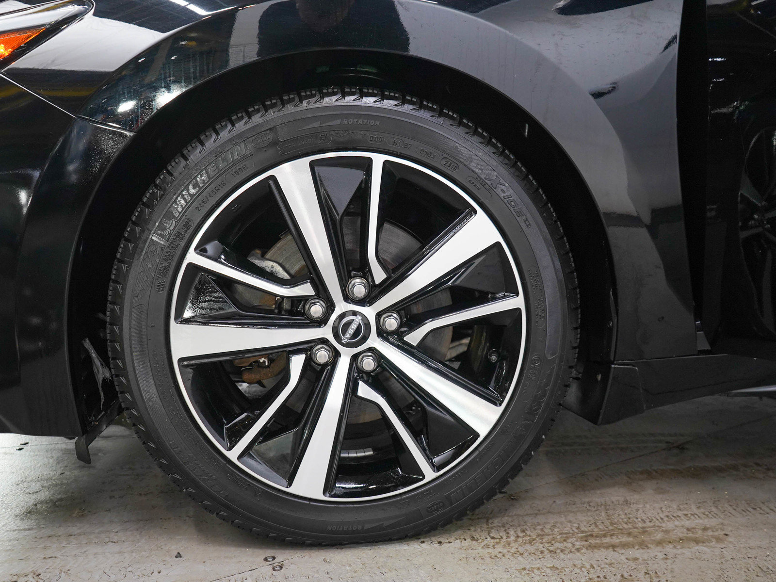 Used 2023 Nissan Maxima SL FWD image 29