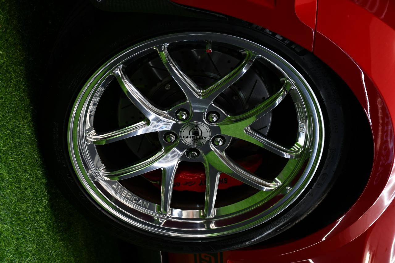 Used 2007 Ford Mustang Shelby GT500 image 2