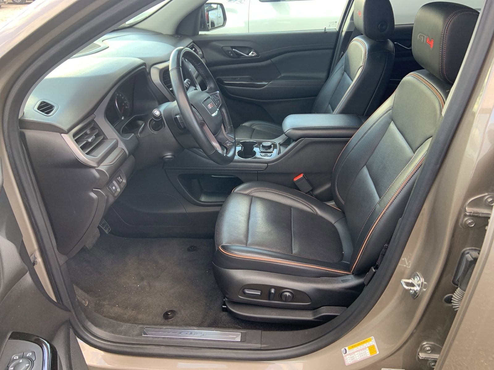 Used 2023 GMC Acadia AT4 w/ Preferred Package image 13