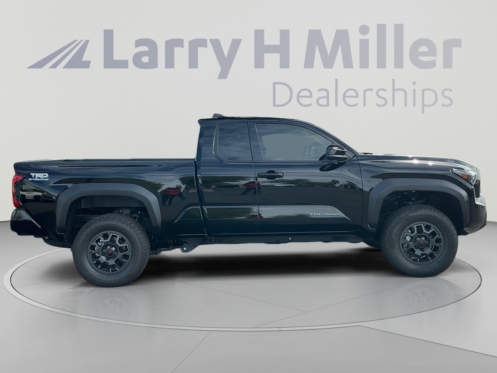 Used 2026 Toyota Tacoma SR5 RWD image 5