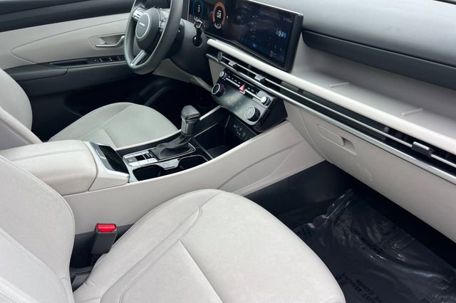 Used 2025 Hyundai Tucson SEL FWD image 21