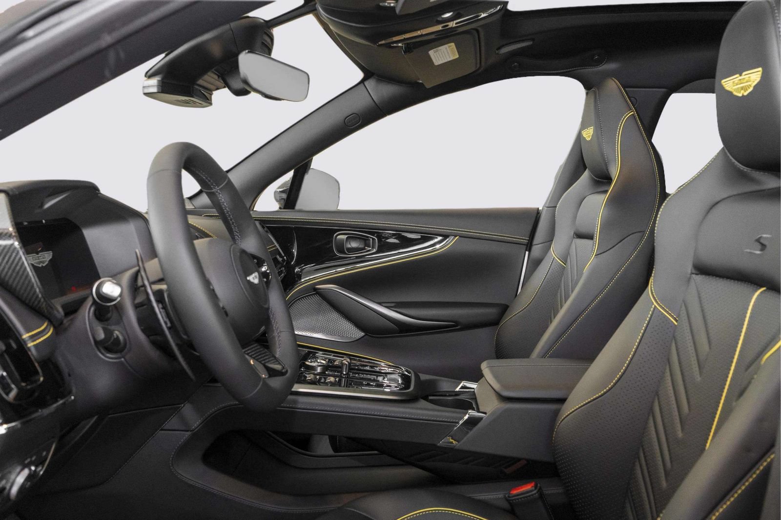 New 2026 Aston Martin DBX S AWD/4WD image 14