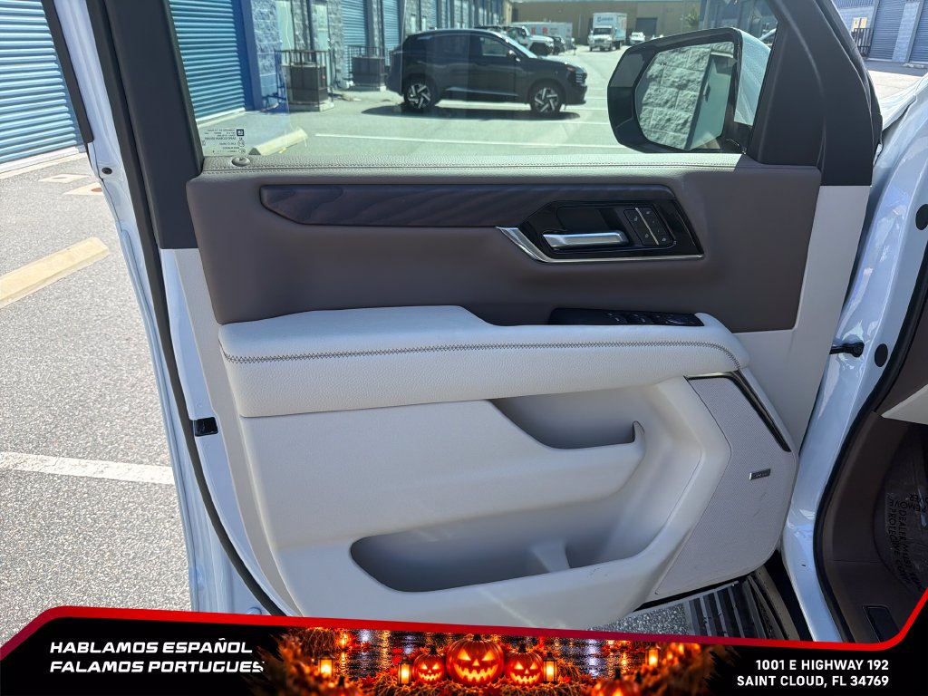 New 2026 GMC Yukon XL Denali w/ Denali Reserve Package AWD/4WD image 12