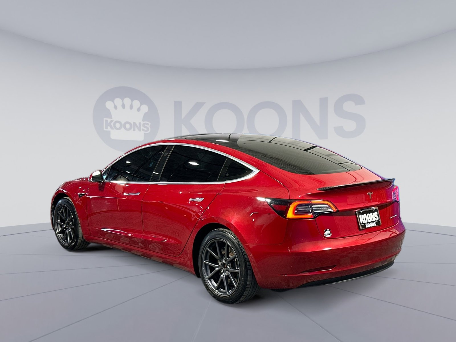 Used 2018 Tesla Model 3 Long Range image 4