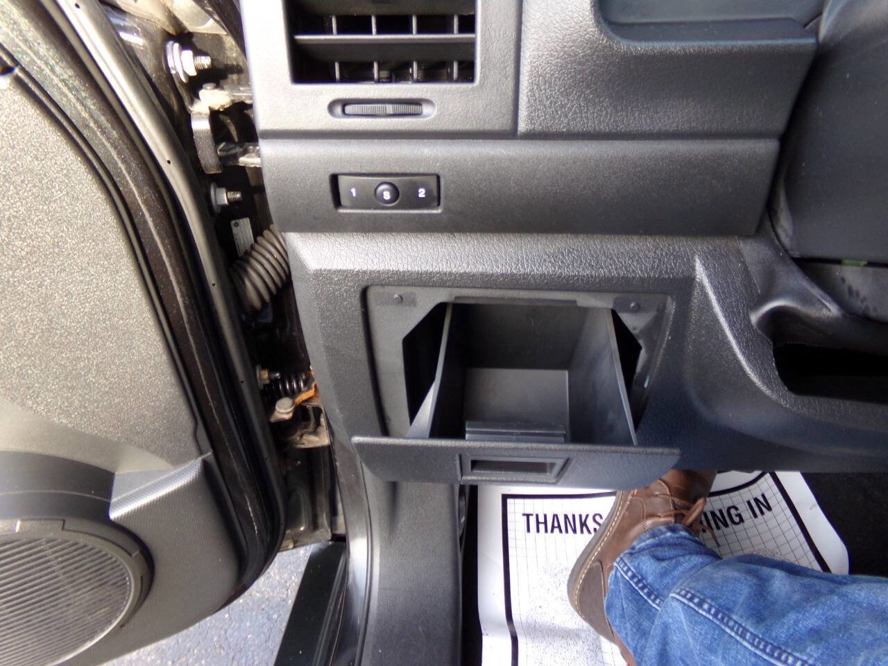 Used 2012 Jeep Liberty Limited Jet w/ Comfort/Convenience Group image 34