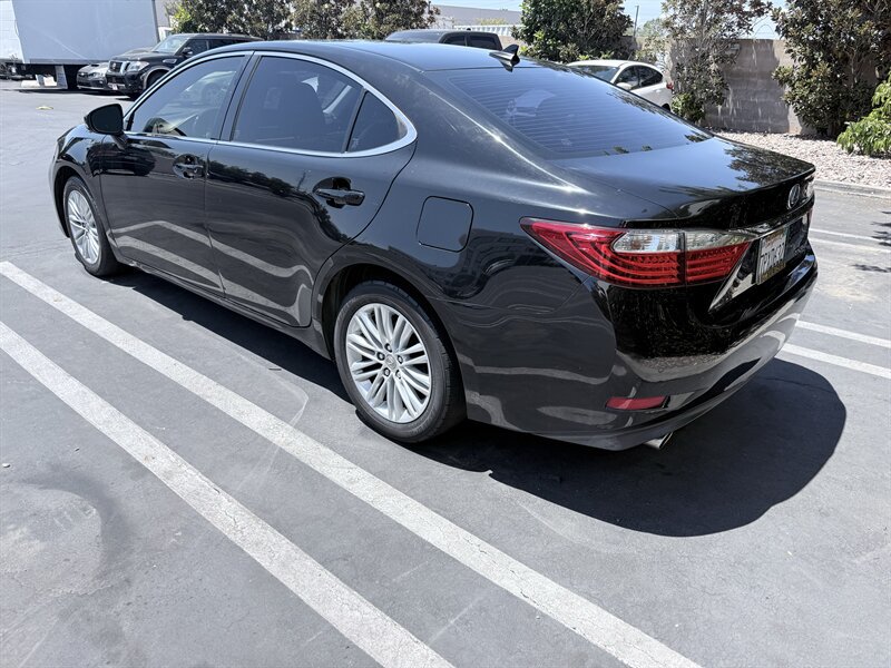 Used 2013 Lexus ES 350 w/ Premium Pkg FWD image 8