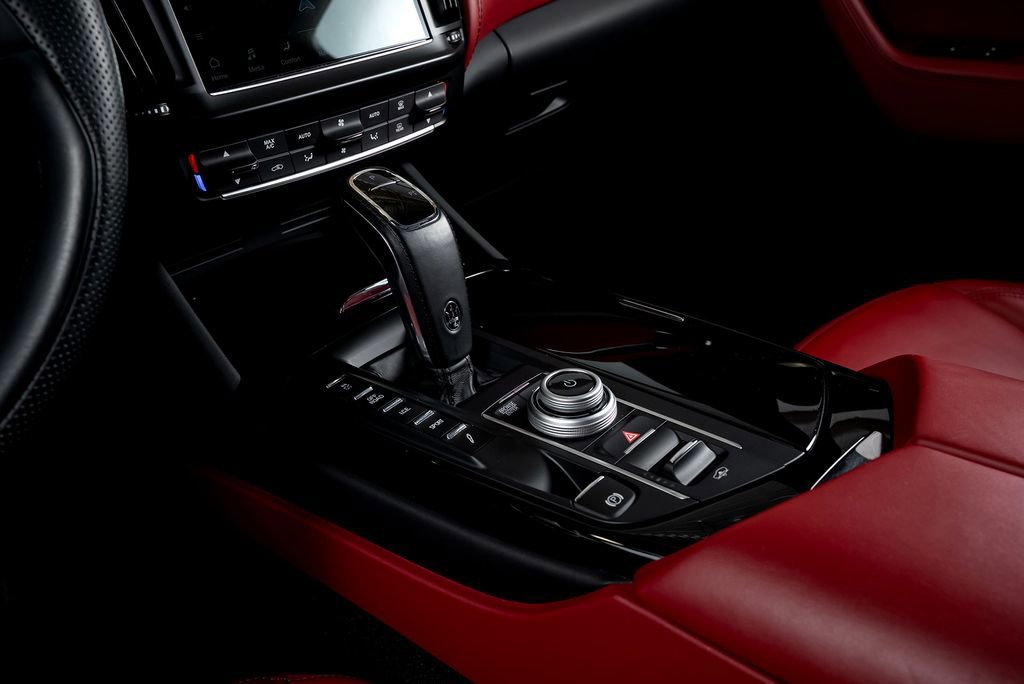 Used 2022 Maserati Levante GT image 30