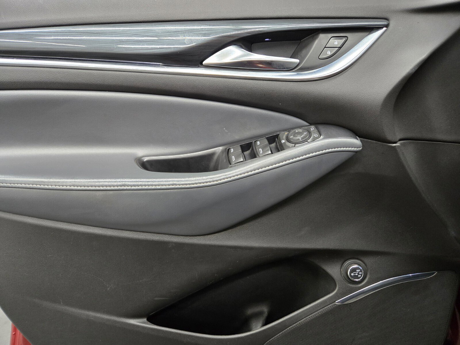 Used 2021 Buick Enclave Preferred w/ LPO, Cargo Package image 15