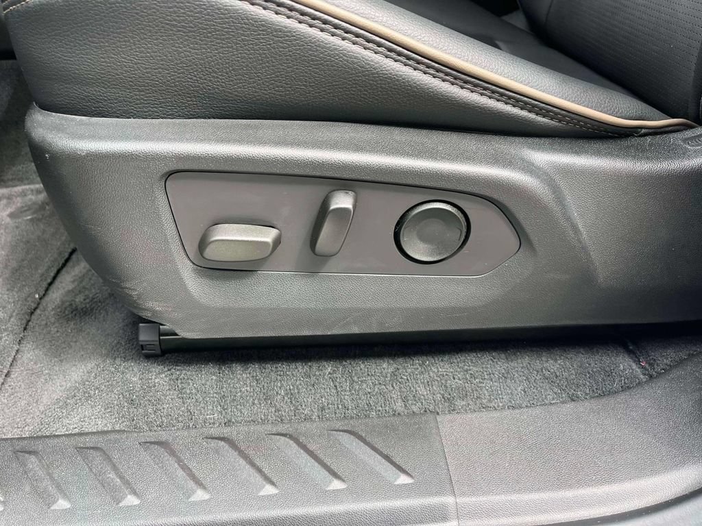 Certified 2023 GMC Canyon Denali AWD/4WD image 26