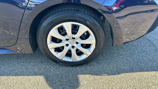 Used 2023 Toyota Corolla LE FWD image 6