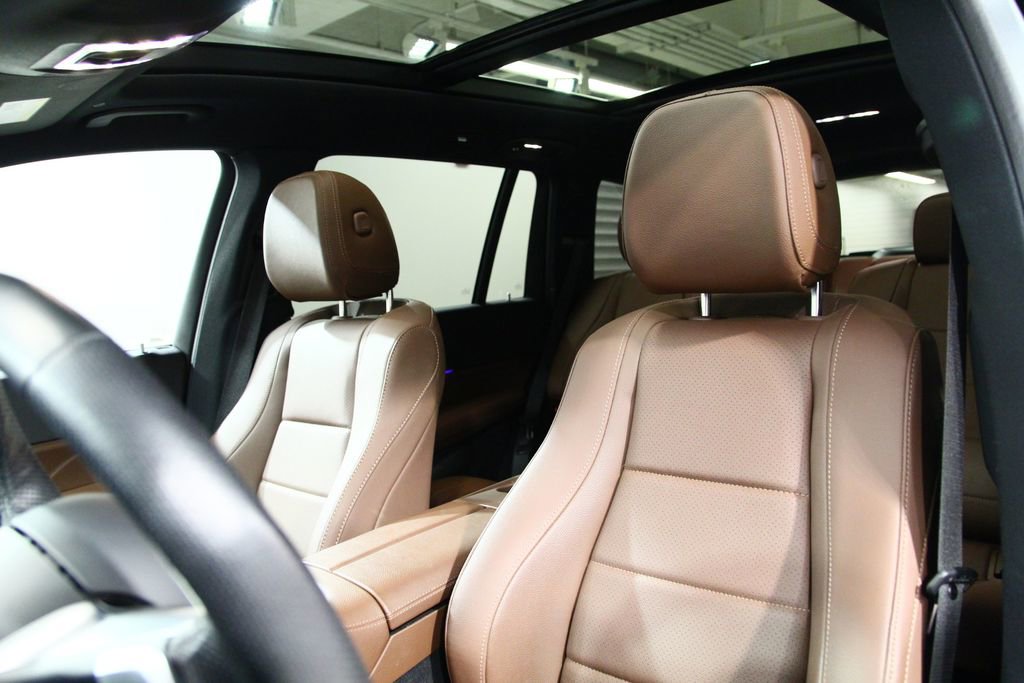 Certified 2024 Mercedes-Benz GLS 450 4MATIC image 19
