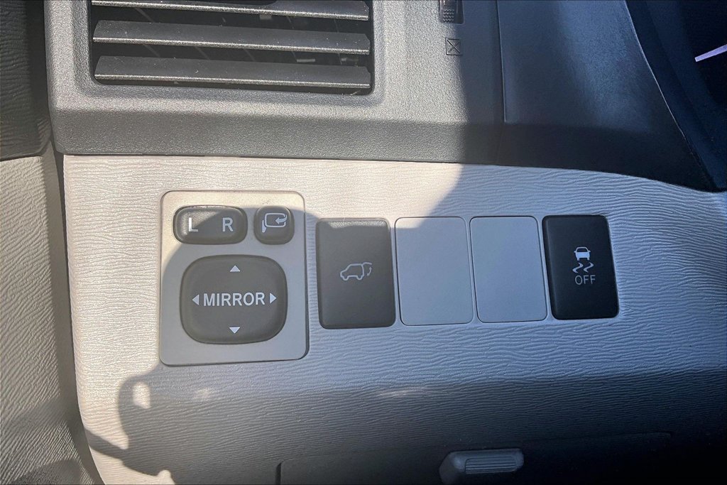 Used 2014 Toyota Venza XLE AWD/4WD image 15