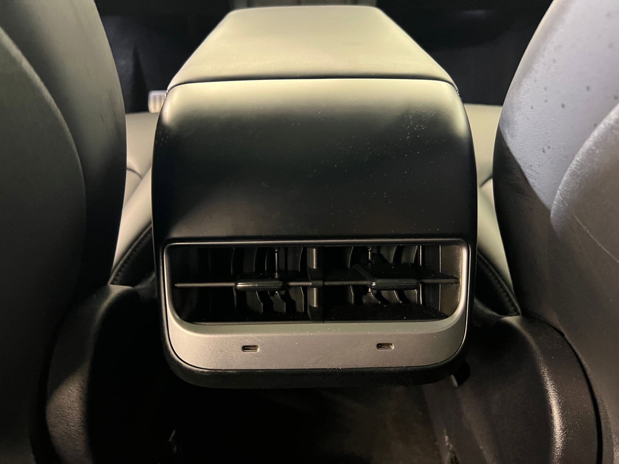 Used 2025 Tesla Model Y Performance image 34