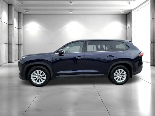 Used 2024 Toyota Grand Highlander XLE image 4