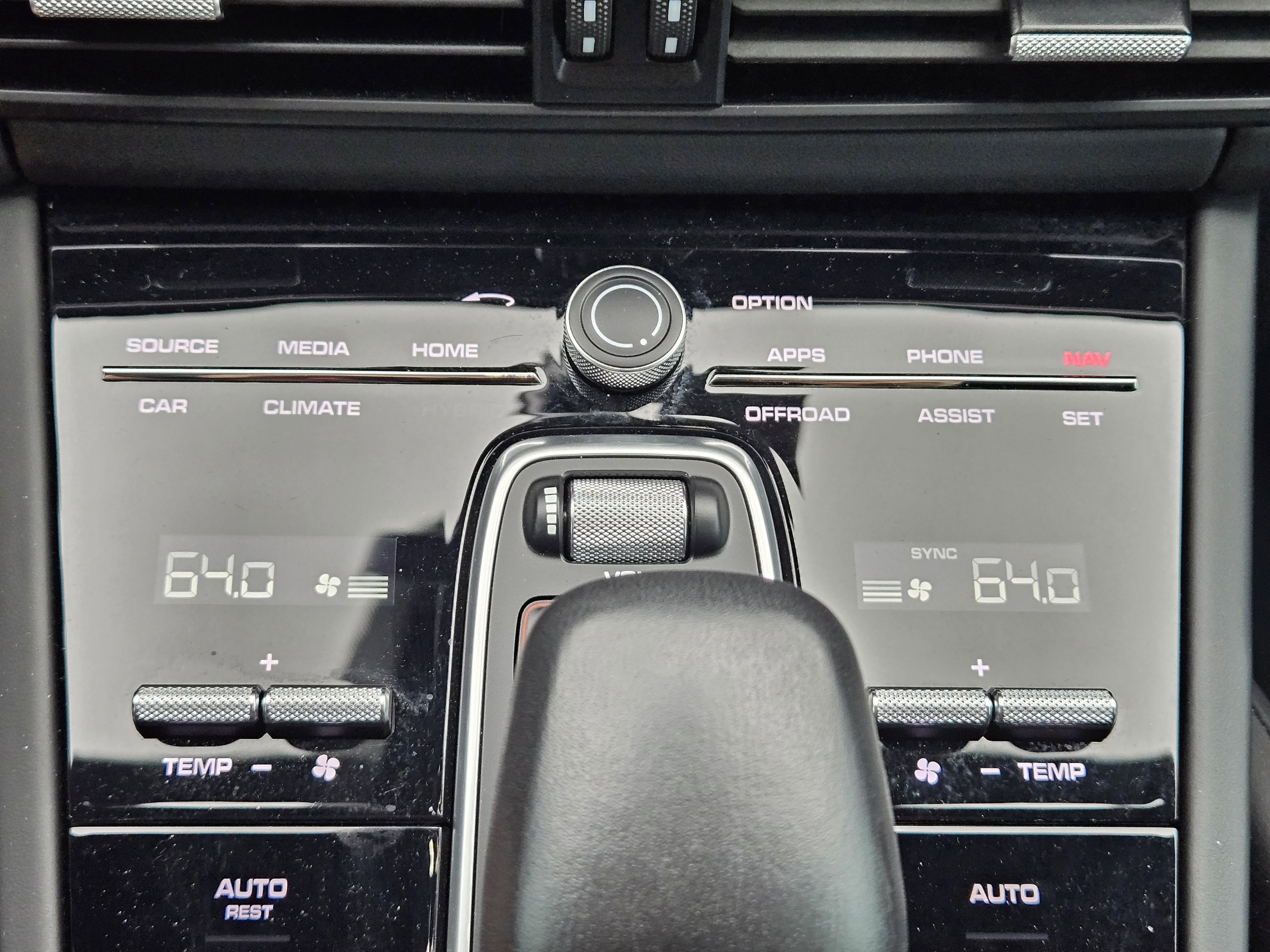 Certified 2022 Porsche Cayenne Turbo image 19