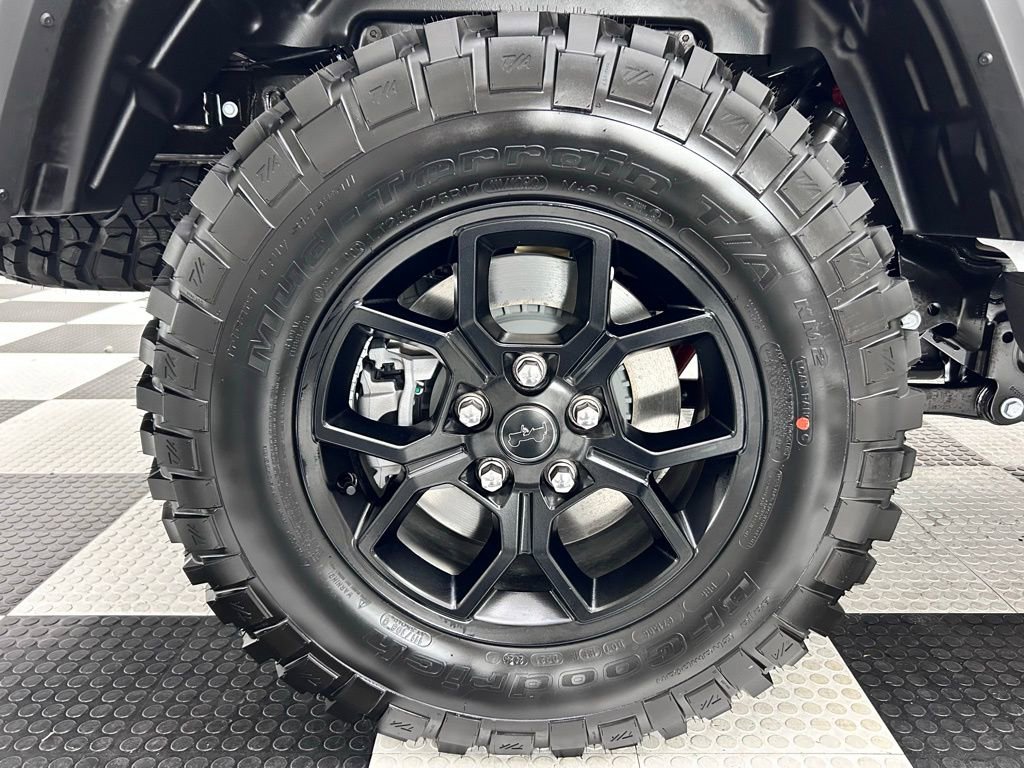 New 2025 Jeep Gladiator Sport image 10