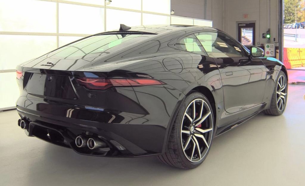 Used 2024 Jaguar F-TYPE R AWD/4WD image 2